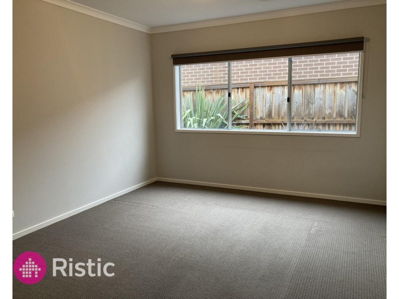 48 Beresford Road, Wollert VIC 3750