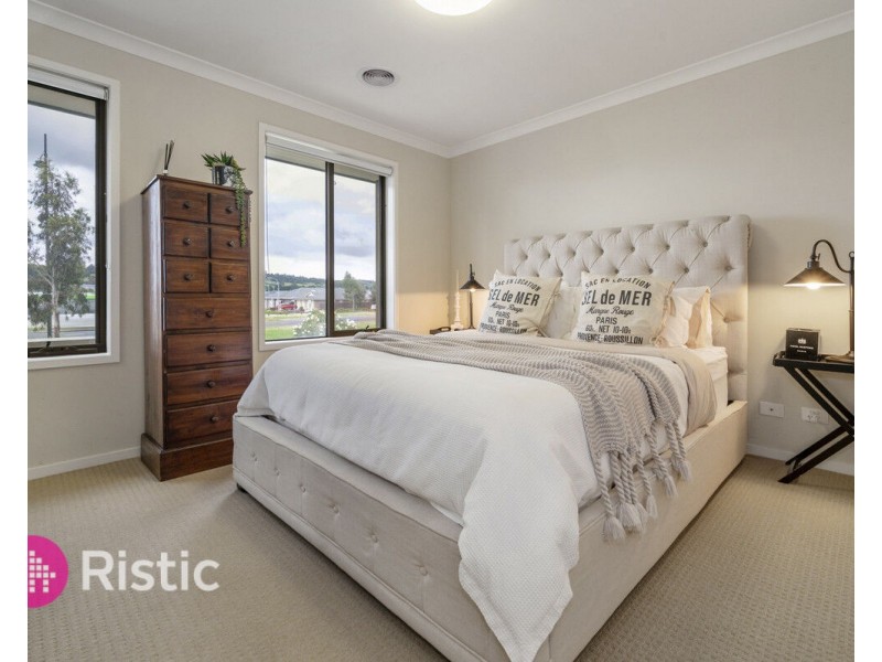 10 Etherington Drive, Mernda VIC 3754