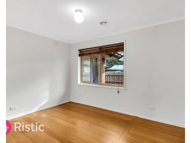 29 Macmeikan Street, Whittlesea VIC 3757