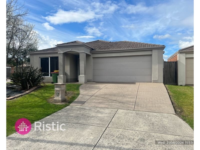 10 Marquis Court, Pakenham VIC 3810