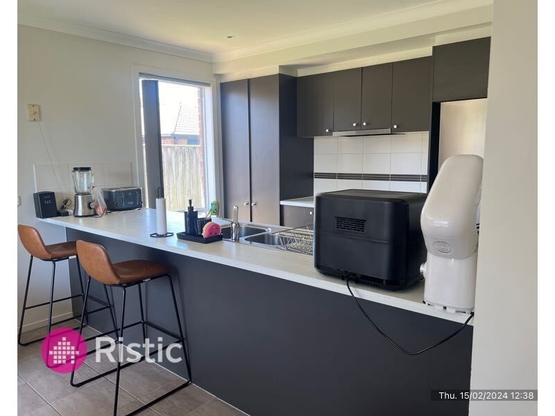 10 Marquis Court, Pakenham VIC 3810