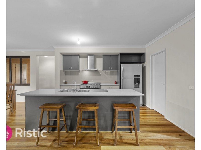 16 Kilburnie Drive, Mernda VIC 3754