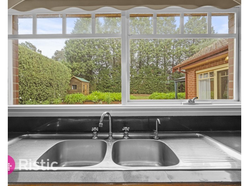 29 Hillrise Court, Mill Park VIC 3082