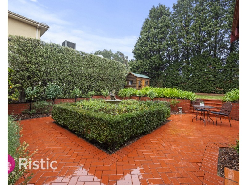 29 Hillrise Court, Mill Park VIC 3082