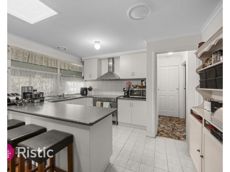 85 Cabernet Crescent, Bundoora VIC 3083