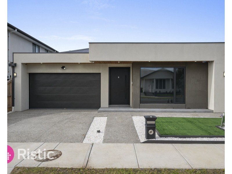 4 Valetta Street, Mickleham VIC 3064