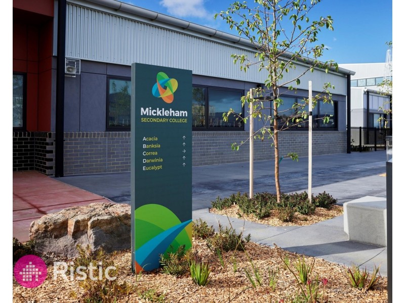 4 Valetta Street, Mickleham VIC 3064