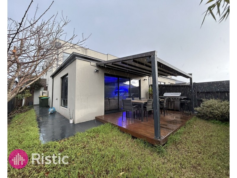 49 Albion Crescent, Mickleham VIC 3064
