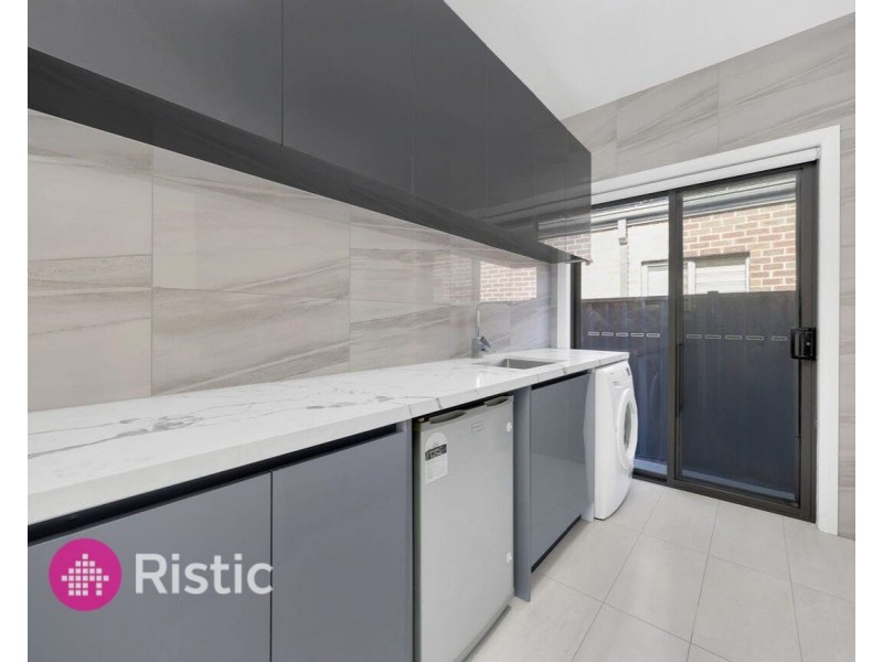 12 Manorwood Crescent, Wollert VIC 3750
