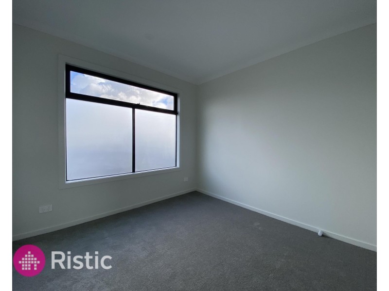 14 Kronos Walk, Wollert VIC 3750