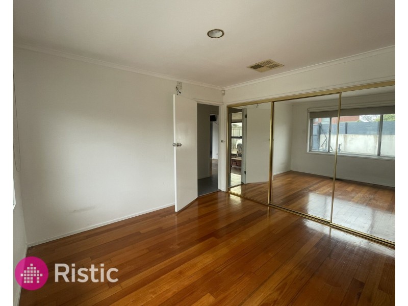 194 Darebin Drive, Lalor VIC 3075