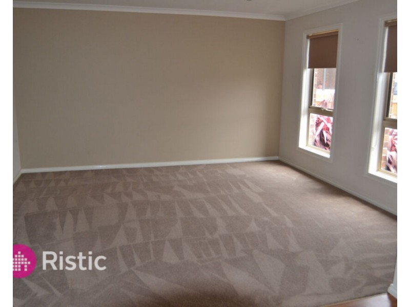 33 Belinda Court, South Morang VIC 3752