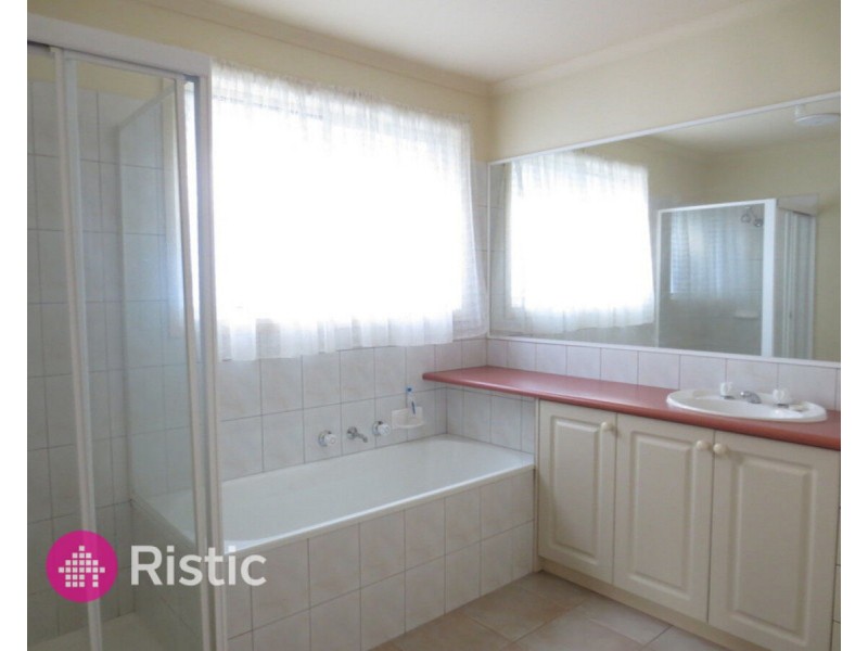 129 Morang Drive, Mill Park VIC 3082