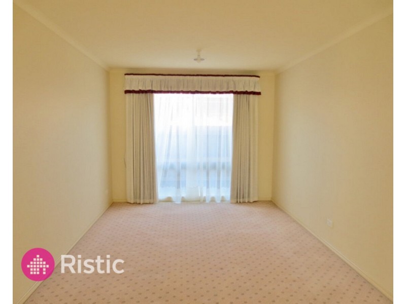 129 Morang Drive, Mill Park VIC 3082