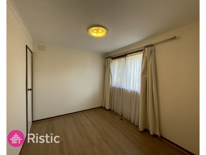 1 Lewis Close, Mill Park VIC 3082