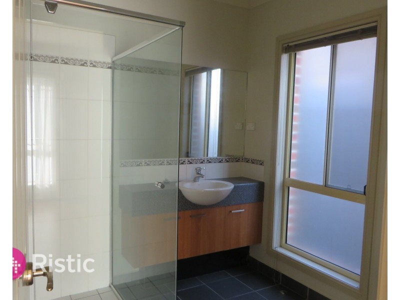 4 Nesting Court, Epping VIC 3076