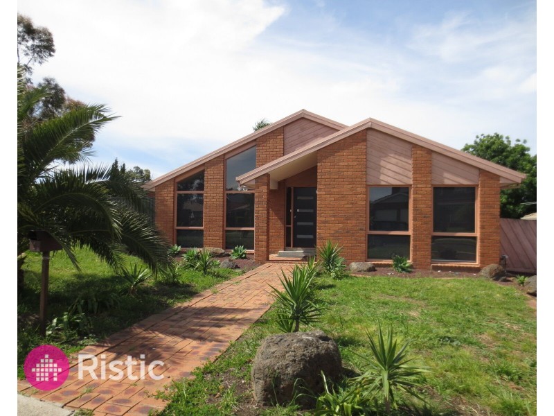 1 Mary Bryant Court, Mill Park VIC 3082