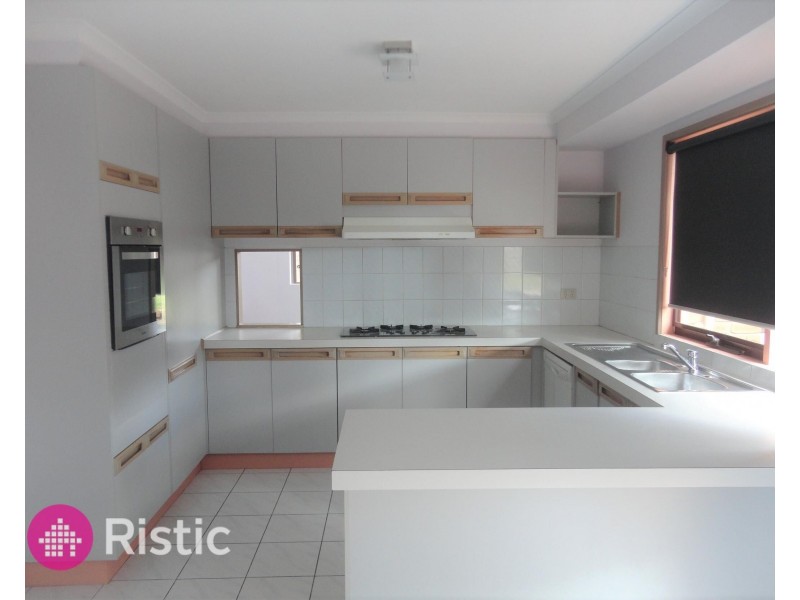 1 Mary Bryant Court, Mill Park VIC 3082