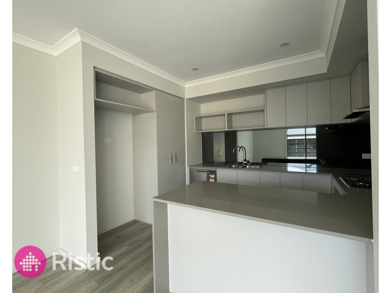 87 Brundell Avenue, Rockbank VIC 3335