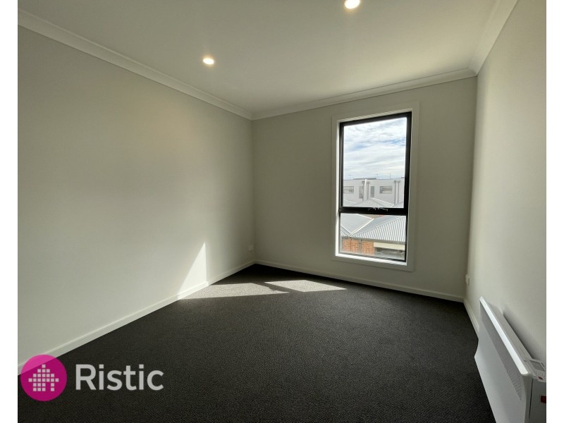 87 Brundell Avenue, Rockbank VIC 3335