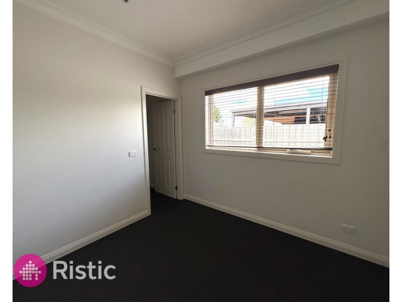 2/114 Cyprus Street, Lalor VIC 3075