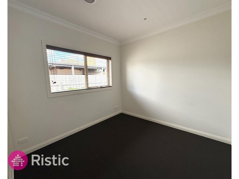 2/114 Cyprus Street, Lalor VIC 3075