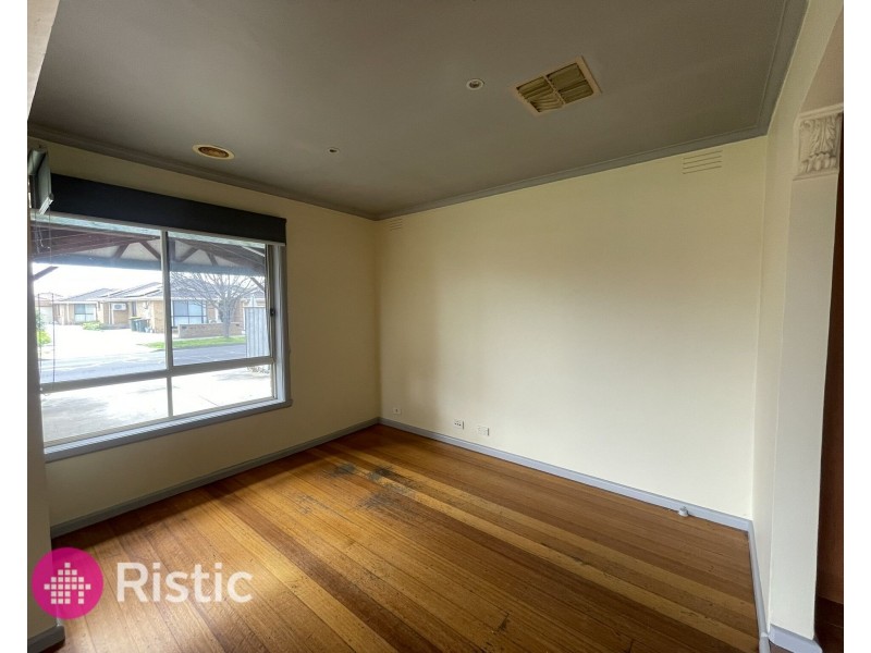 5 Main Street, Thomastown VIC 3074