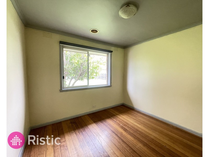 5 Main Street, Thomastown VIC 3074