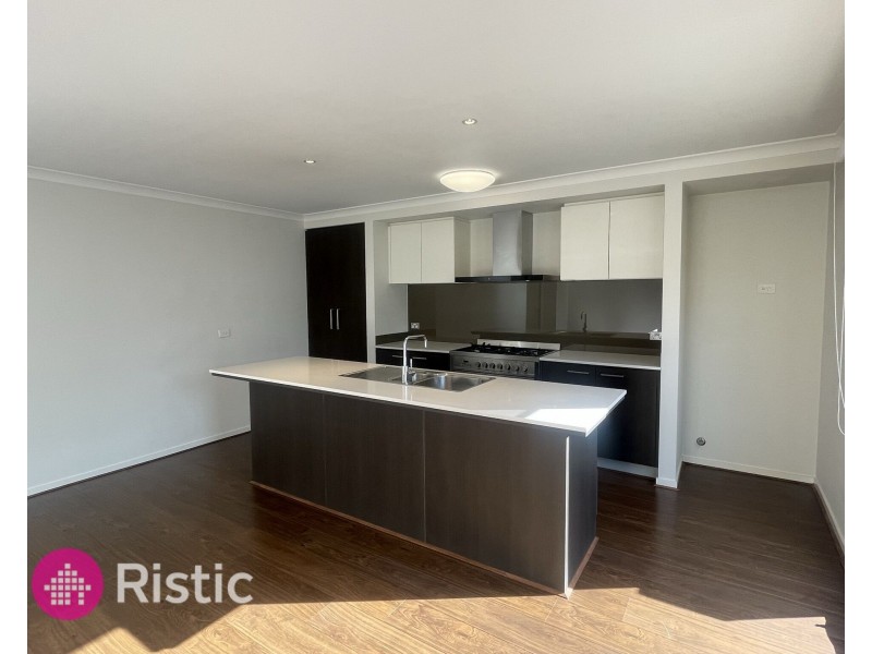 16 Weerona Parkway, Wollert VIC 3750