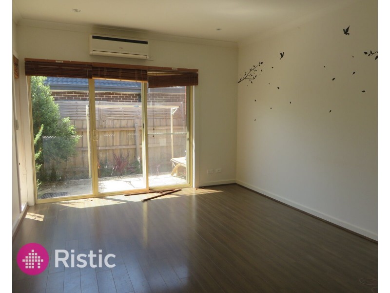 3/5 Crevelli Street, Reservoir VIC 3073