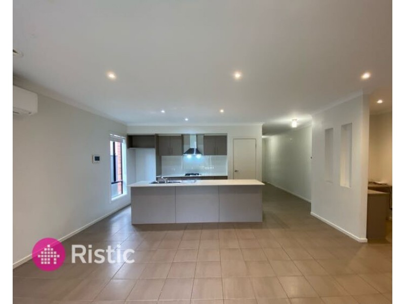 22 Atkinson Close, Point Cook VIC 3030