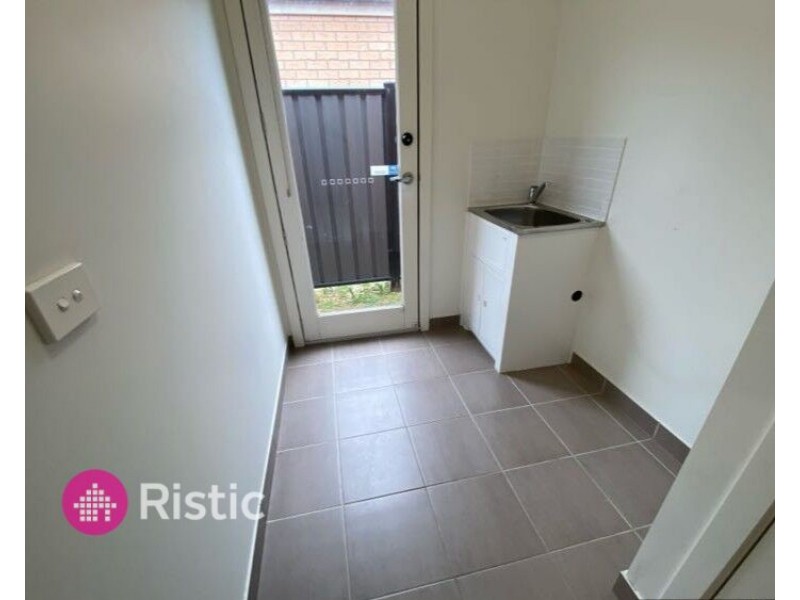 22 Atkinson Close, Point Cook VIC 3030