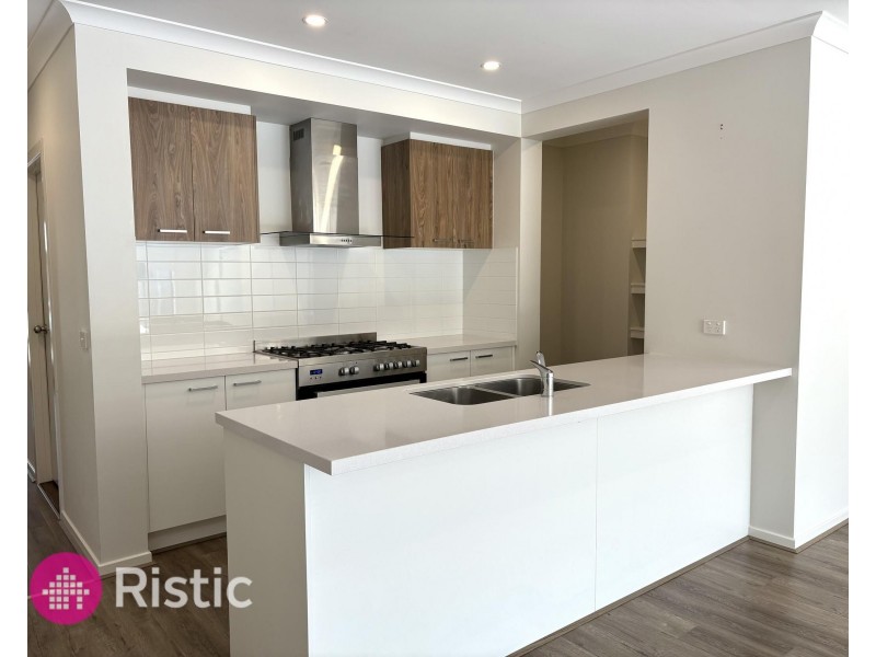 39 Nectar Street, Mickleham VIC 3064