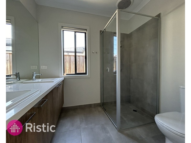 39 Nectar Street, Mickleham VIC 3064