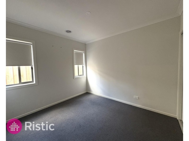 39 Nectar Street, Mickleham VIC 3064