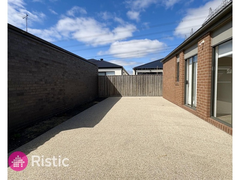 39 Nectar Street, Mickleham VIC 3064