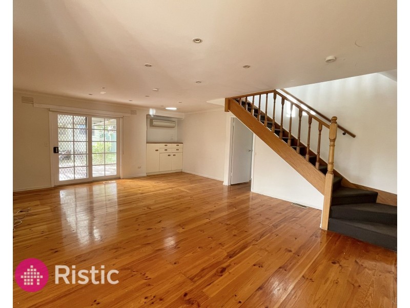 5 Ellerslie Court, Mill Park VIC 3082