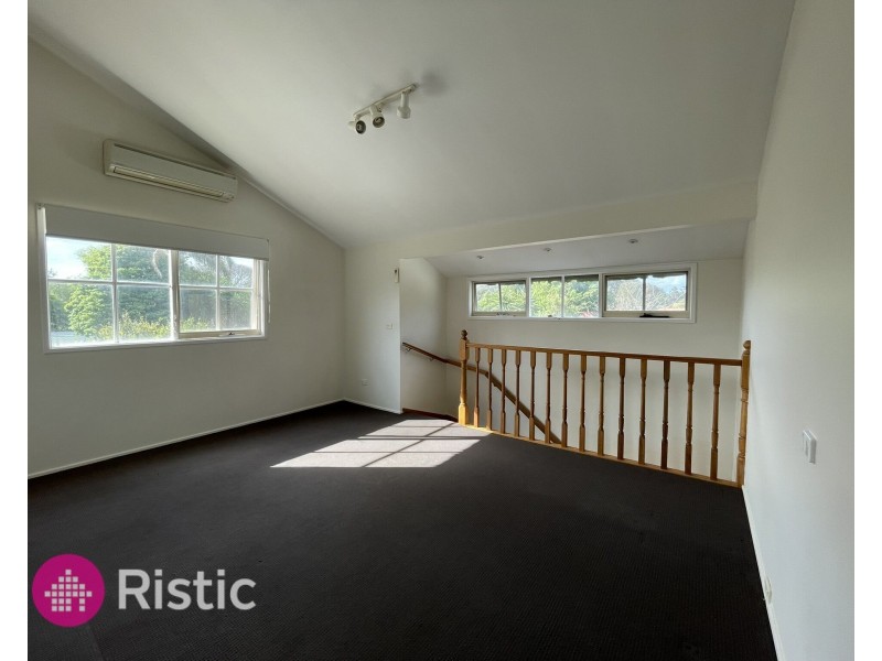 5 Ellerslie Court, Mill Park VIC 3082