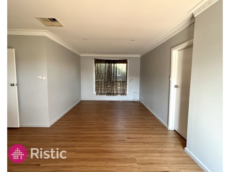 10 Nevern Court, Mill Park VIC 3082