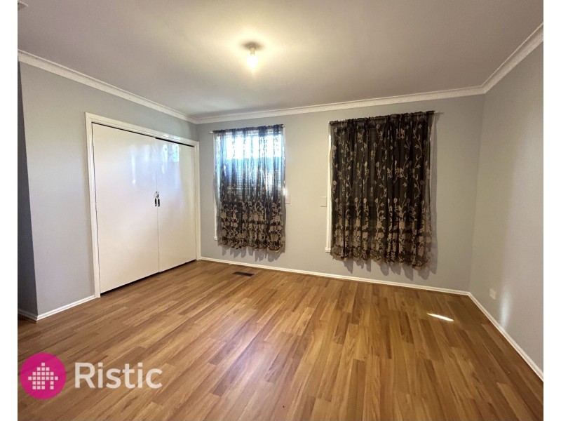 10 Nevern Court, Mill Park VIC 3082