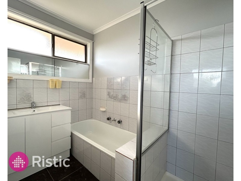 10 Nevern Court, Mill Park VIC 3082