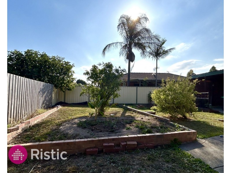 10 Nevern Court, Mill Park VIC 3082