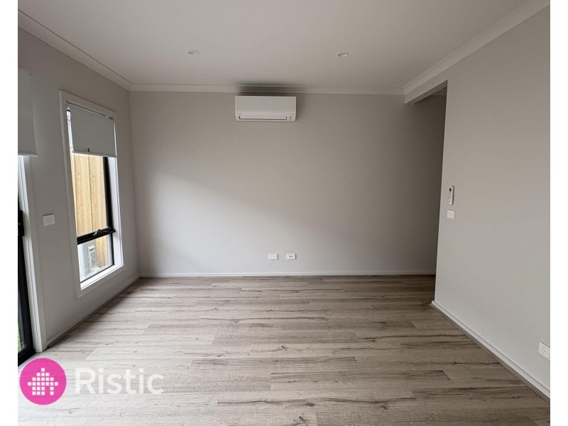 14 Woodhaven Walk, Wollert VIC 3750