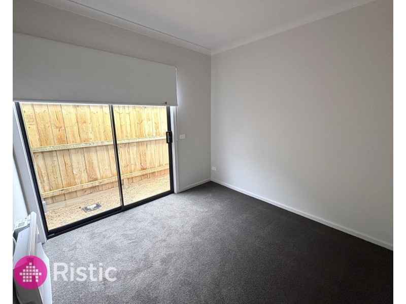 14 Woodhaven Walk, Wollert VIC 3750