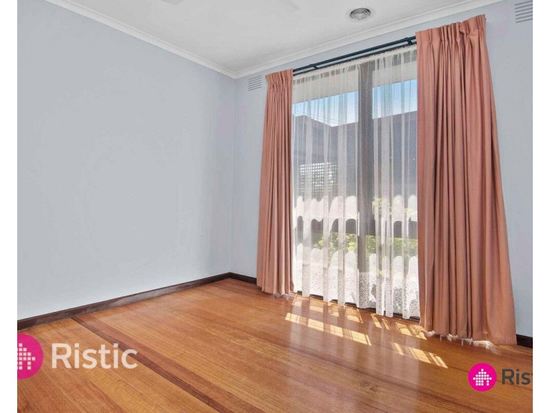 35 McDonalds Road, Epping VIC 3076