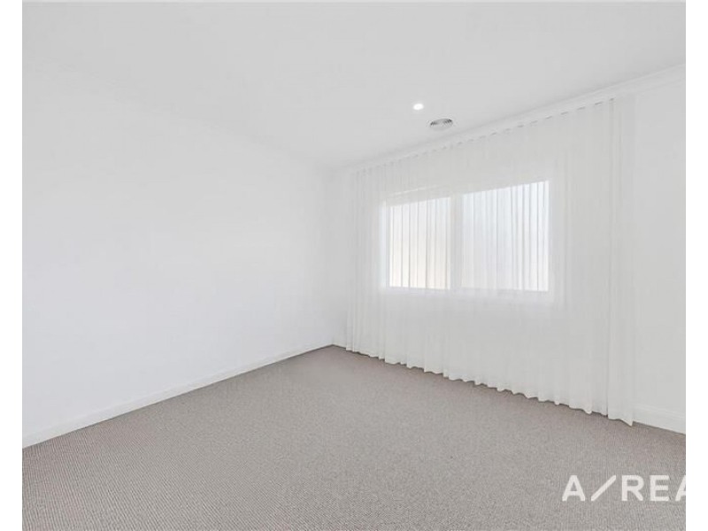 14 Camden Drive, Kalkallo VIC 3064