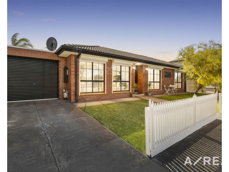 42 Appletree Drive, Mill Park VIC 3082