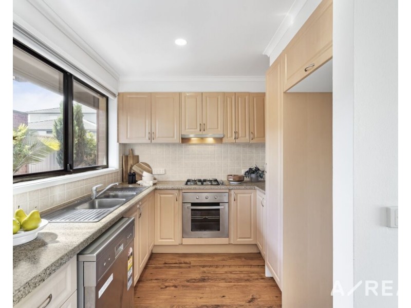 42 Appletree Drive, Mill Park VIC 3082