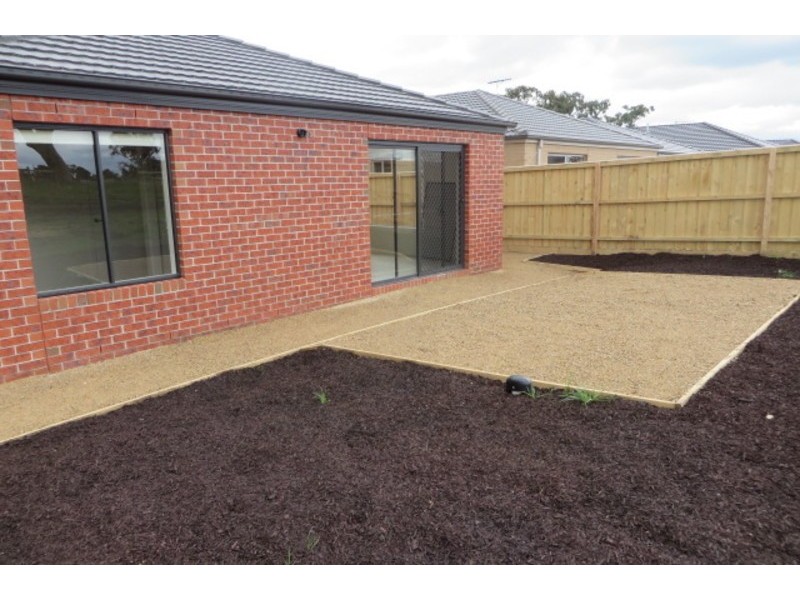 18 Hatfield Drive, Mernda VIC 3754