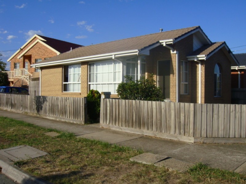 8 Supply Drive, Epping VIC 3076